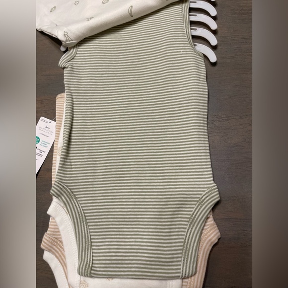 NEW! • Carters • 5️⃣ Sleeveless Onesies | 3 months - Picture 4 of 8